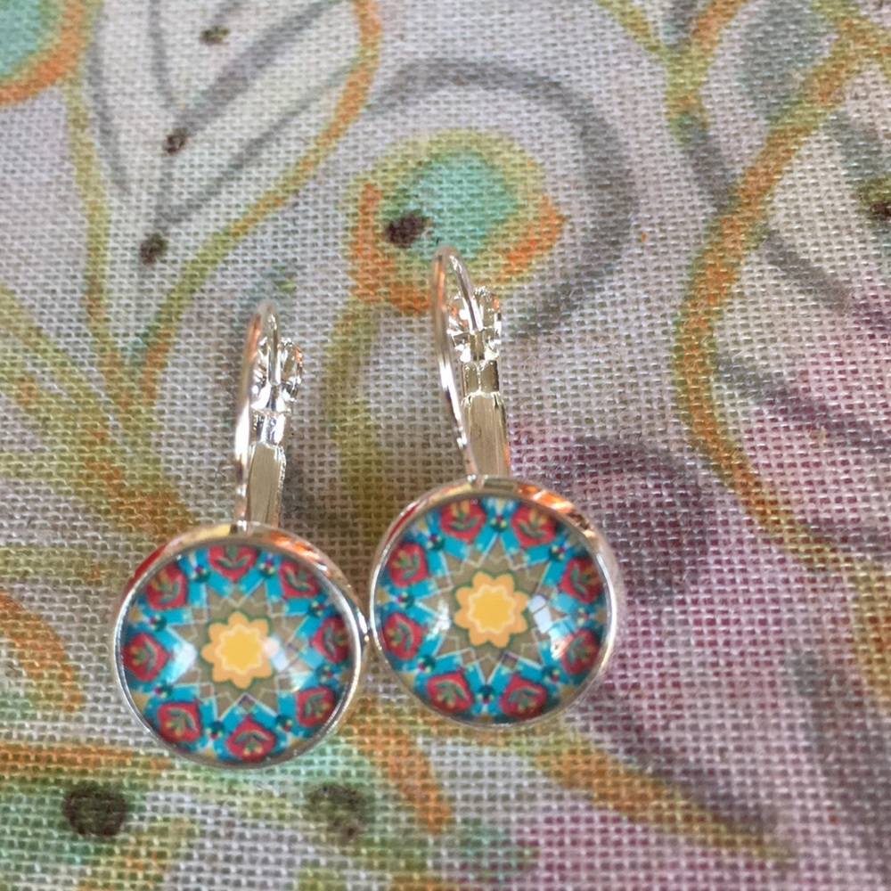 Tourquoise Mandala Pierced Earrings NWT